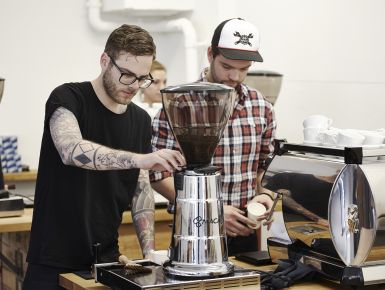 Setting coffee grinders
